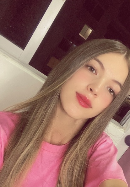 Aurora — live on cam on JerkRouletteChat