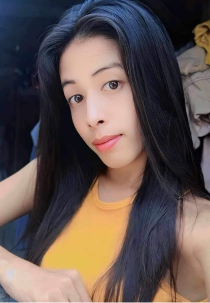 Luna from Philippines — live cam chat on JerkRouletteChat